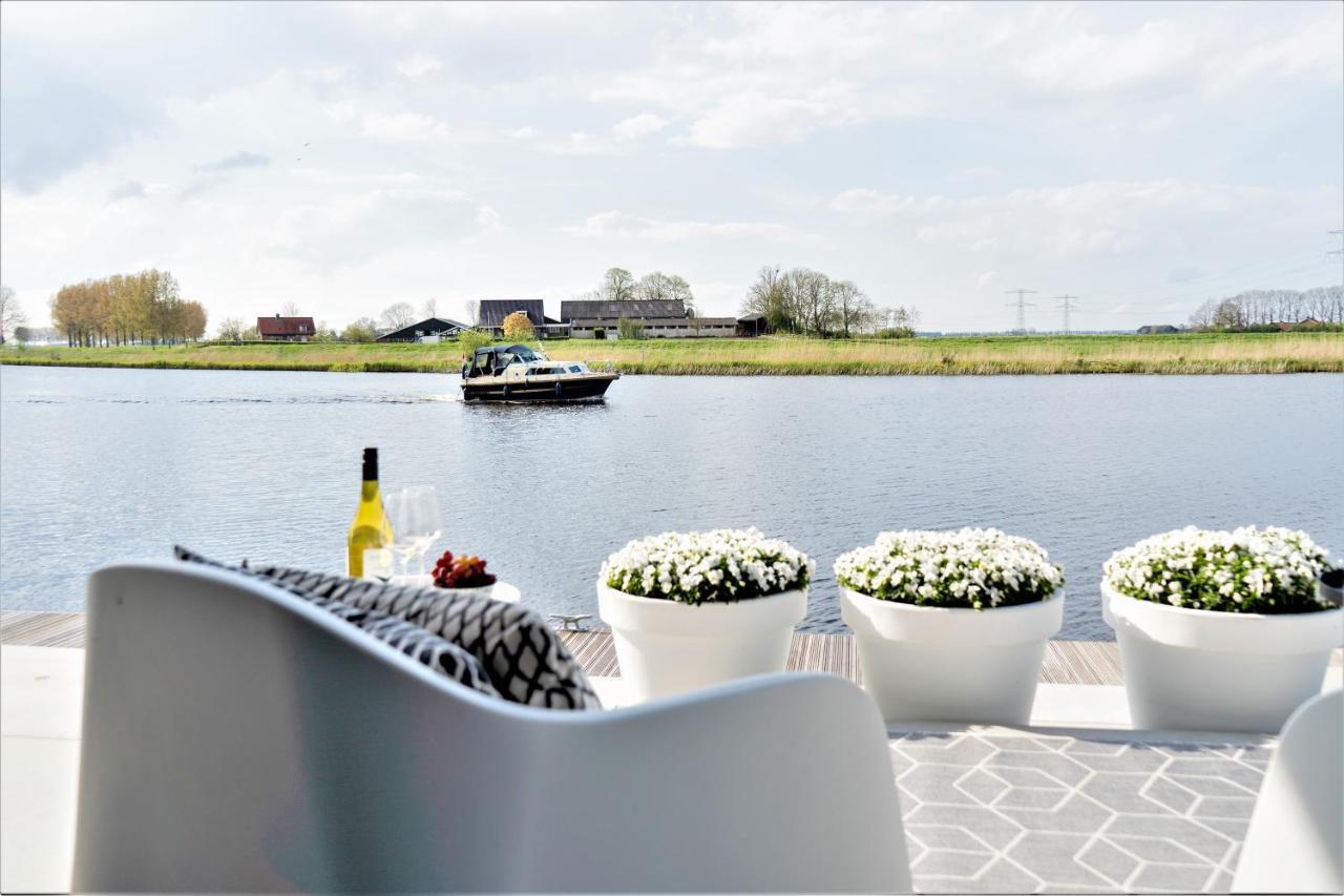 B&B Ganzendiep Aan Het Water Grafhorst Eksteriør billede