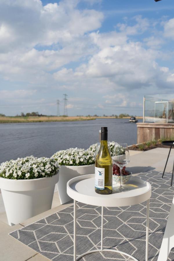 B&B Ganzendiep Aan Het Water Grafhorst Eksteriør billede