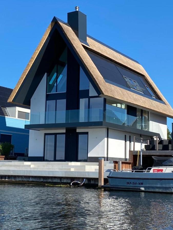 B&B Ganzendiep Aan Het Water Grafhorst Eksteriør billede